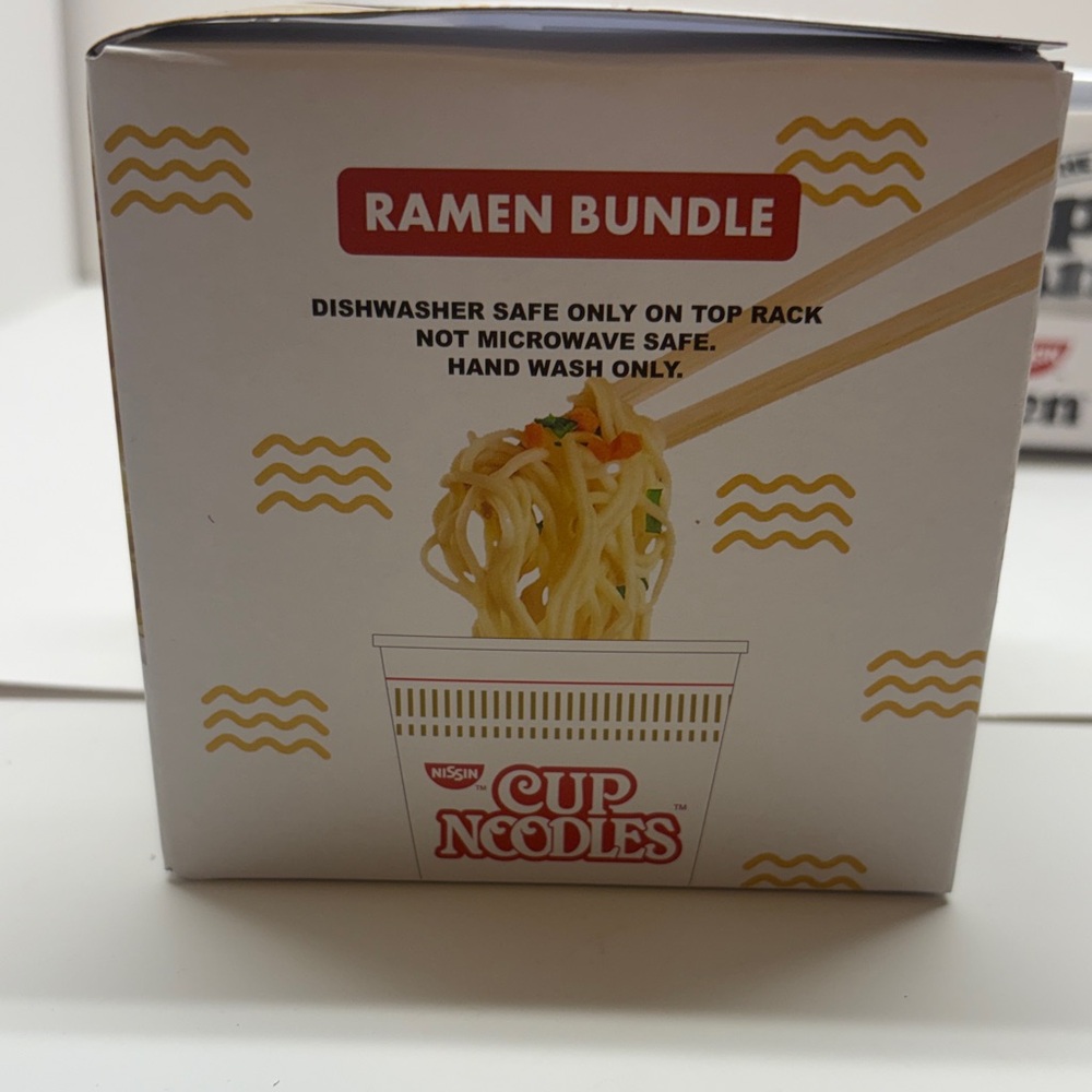 Nissin Cup Noodles and Top Ramen Mug Set - Picture 6 of 11